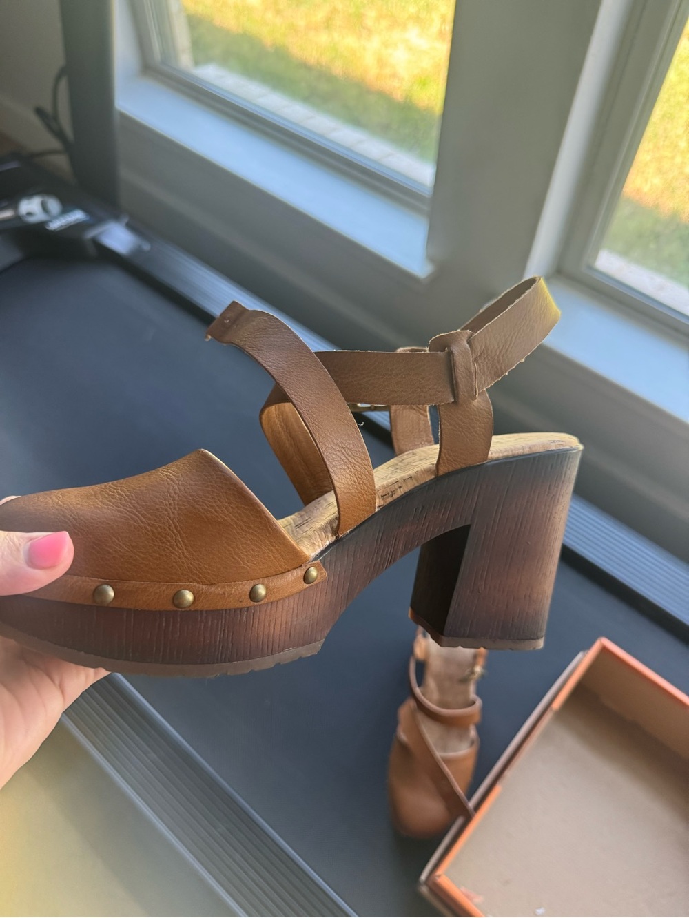 Kork-Ease Brown Leather Platform Clog Sandals - Picture 4 of 5